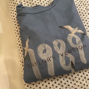 Taylor swift 1989 crewneck